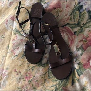 Tory Burch Vintage Mid Heel Sandel